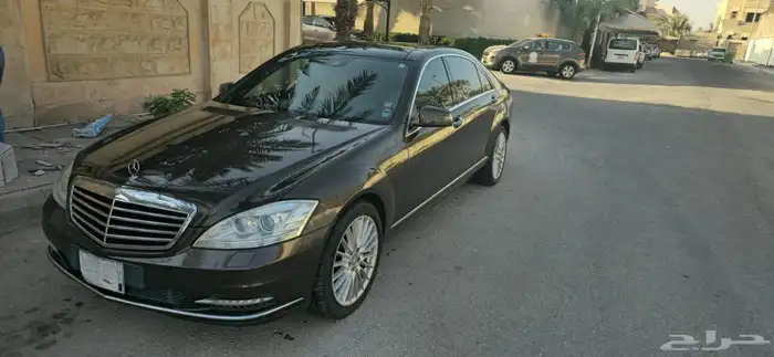 Mercedes 2012 S300 Luxury Package 0