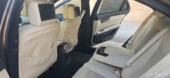 Mercedes 2012 S300 Luxury Package 11