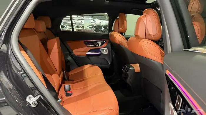 للاستيراد من كوريا _ مرسيدس GLC300 كوبيه _ 2025 4