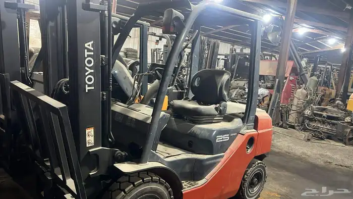 رافعه تايوتا 2.5طن 3حركات 2
