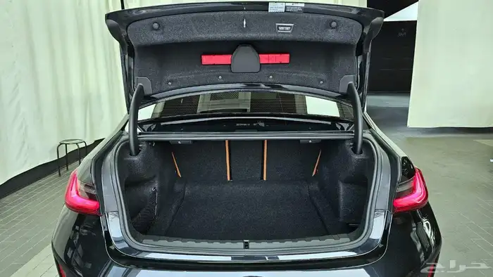 للاستيراد من كوريا  2024 BMW 320  im kit 18