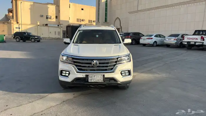 ام جي ار اكس 8 MG 1