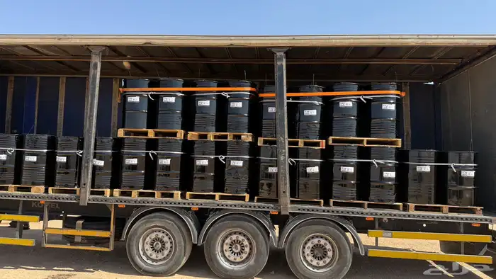 براميل فارغة للبيع عدد 200 مع الاغطية والقفول 0