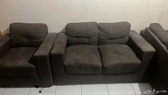 ثلاجة وكنب وكراسي وادوات مطبخ ومكاوية 0