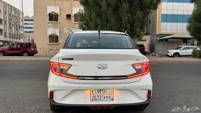هونداي أي تن 2023 بحالة ممتازة 15