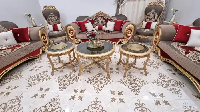 كنب 9 قطع معه 5 طوايل وستارته 6