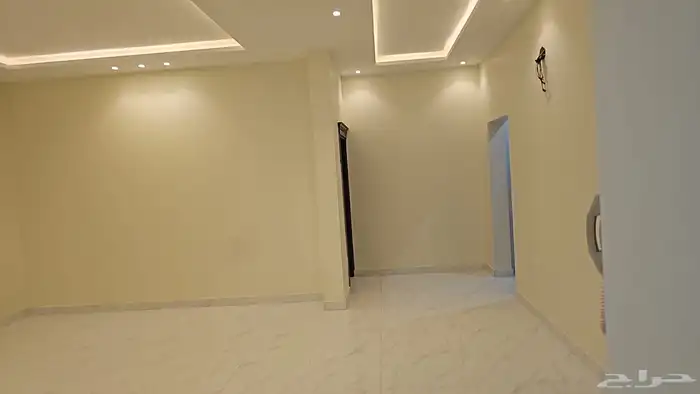 شقة جديد اربع غرف ومدخلين (شهري) مخطط الرياض 4