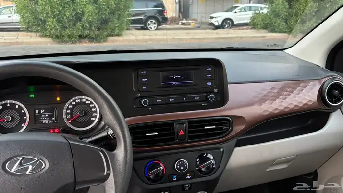 هونداي أي تن 2023 بحالة ممتازة 12