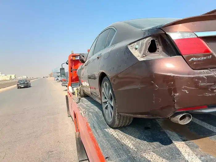 تشليح قطع الغيار لي سيارات هوندا اكورد موديل 2015 4
