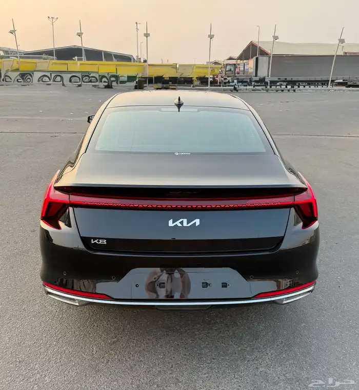 كيا K8 بنورما 2022 اعلا مواصفات 4 سلندر بحالة الوكاله للبيع 4