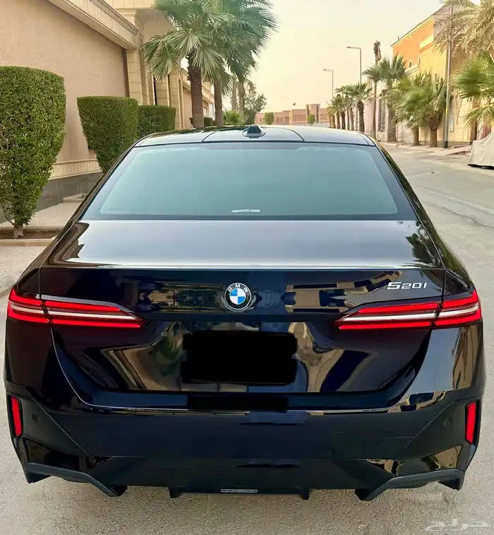 BMW 520i M ( ممشى قليل  بدون حوادث) 1