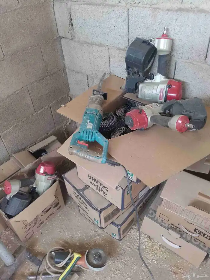 مشروع كامل للبيع منشار 80 مكنة نشارة صندوق والثانيه تلقيم كم 7