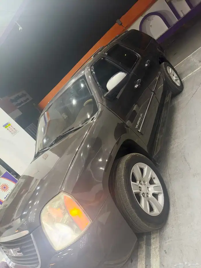 GMC Yukon model. 2011 rate 19.000 8