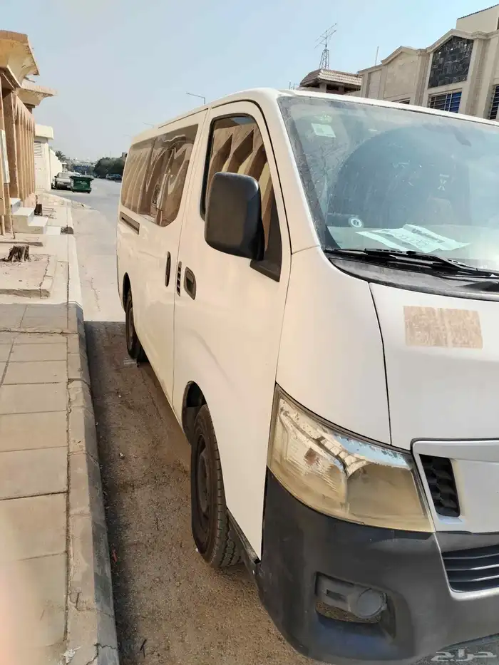 باص توصيل طلاب وطالبات حي العريجاء الغربية 1