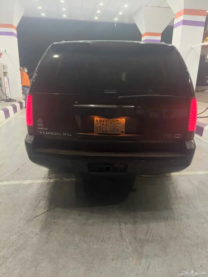 GMC Yukon model. 2011 rate 19.000 2