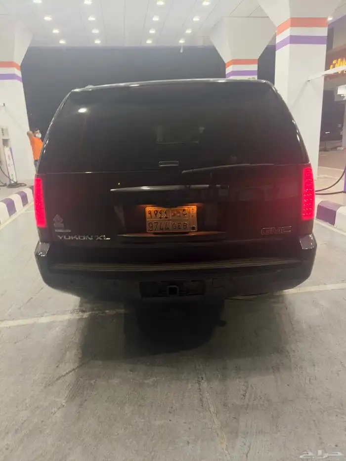 GMC Yukon model. 2011 rate 19.000 5