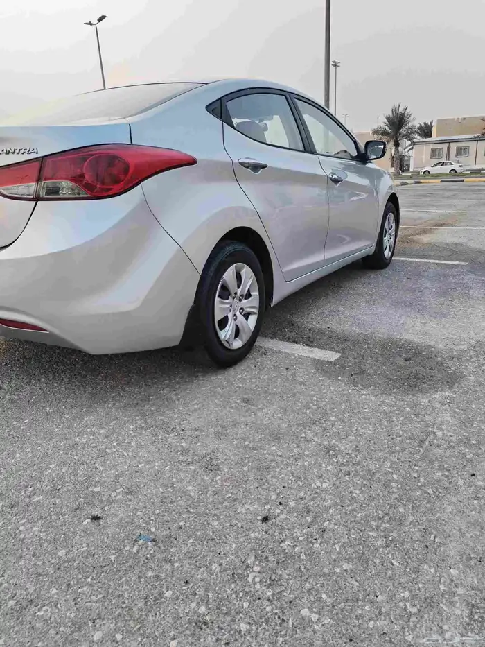 هواندي النترا مديل. 2012 9