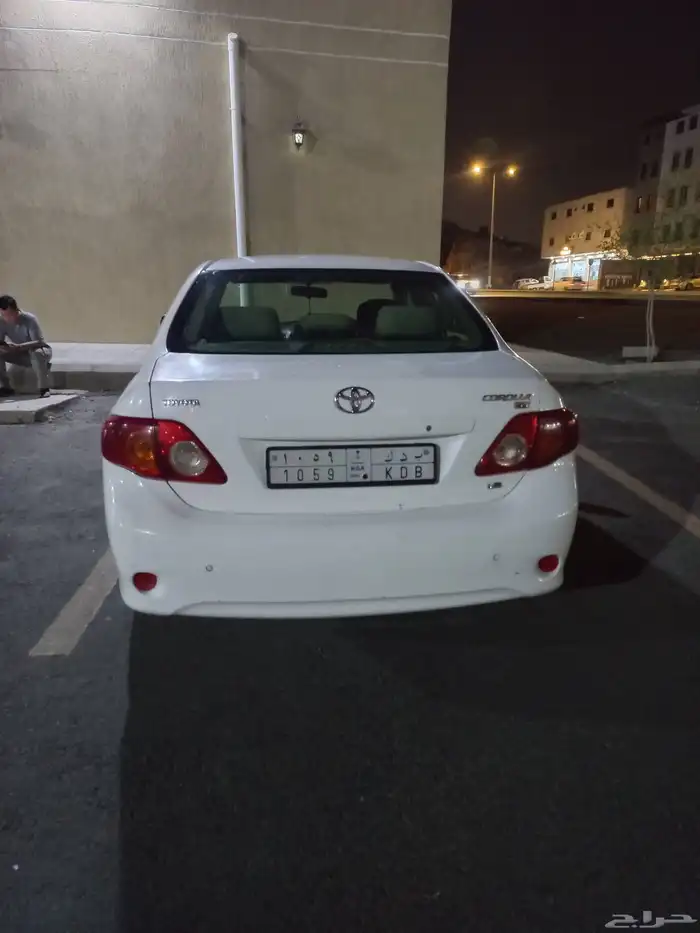 كورلا2010 اللون ابيض قير عادي بحالة ممتازة جدا السعر 22الف 3