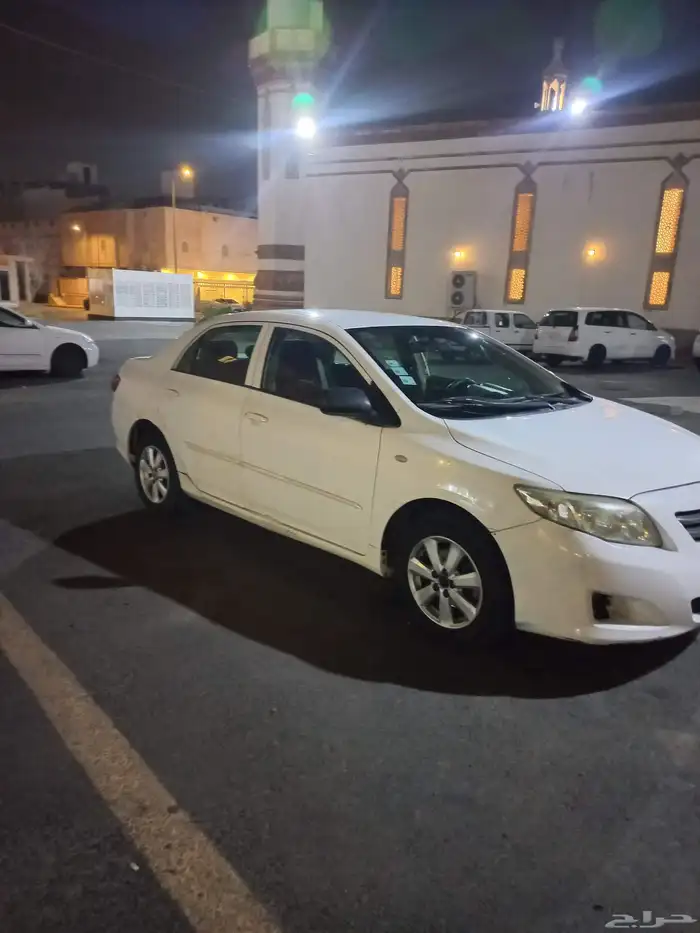 كورلا2010 اللون ابيض قير عادي بحالة ممتازة جدا السعر 22الف 2