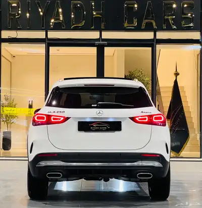 مرسيدس GLA 250 موديل 2020 (بحالة الوكالة) index