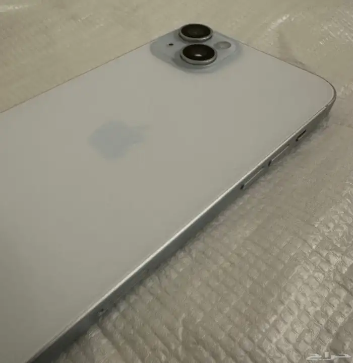 ايفون 15 بلس 4