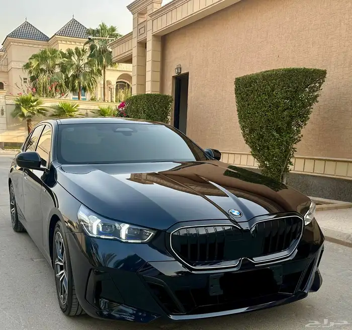 BMW 520i M ( ممشى قليل  بدون حوادث) 4