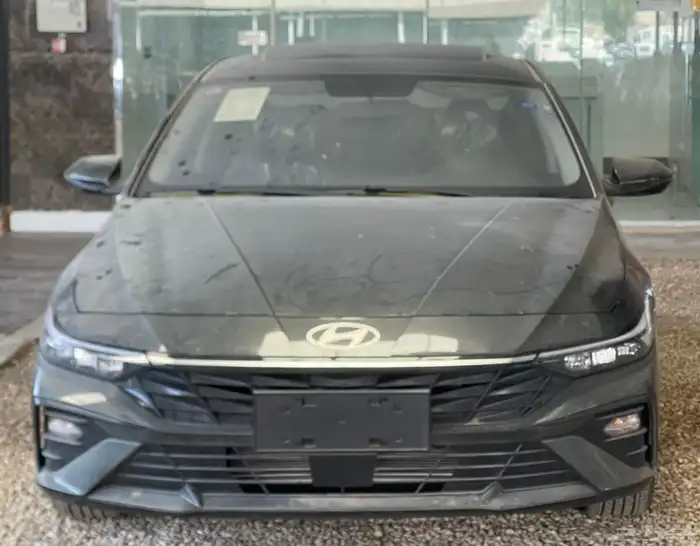 هونداي- إلنترا-2025-كمفورت- بطاقة جمركية- أصفار- بنزين 5