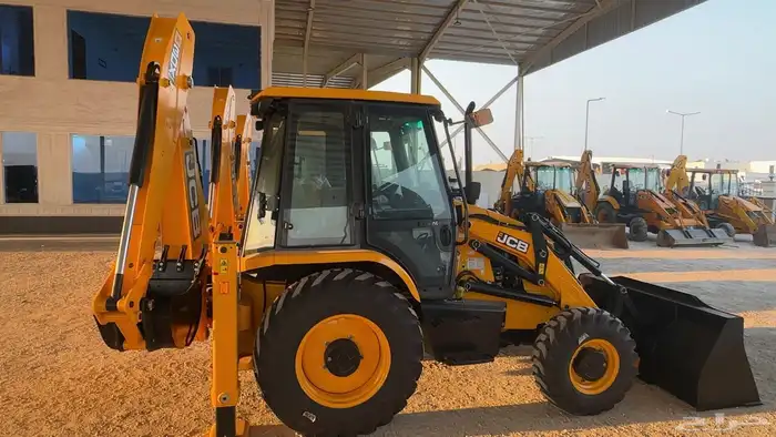 عرجاء جي سي بي 2025 دبل للبيع 3