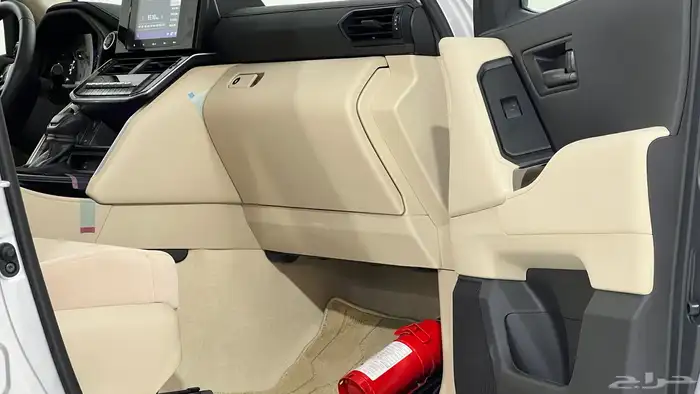 تويوتا لاندكروزر GX.R.2025هدد تنفس طبيعي خليجي بنزين 8