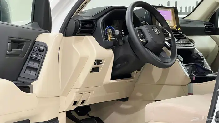 تويوتا لاندكروزر GX.R.2025هدد تنفس طبيعي خليجي بنزين. 7