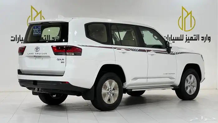 تويوتا لاندكروزر GX.R.2025هدد تنفس طبيعي خليجي بنزين. 3
