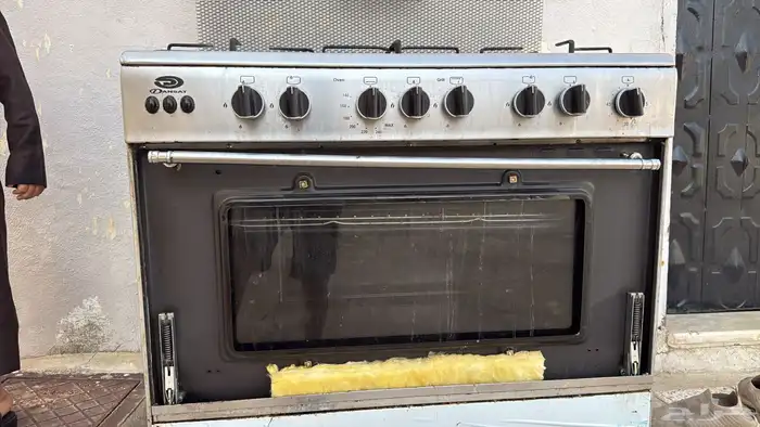 فرن للبيع نظيف معداء القزازه حقت الباب الفرن فقط 1