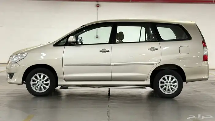 تويوتا انوفا فل كامل G 2013 بقمه النظافه 11