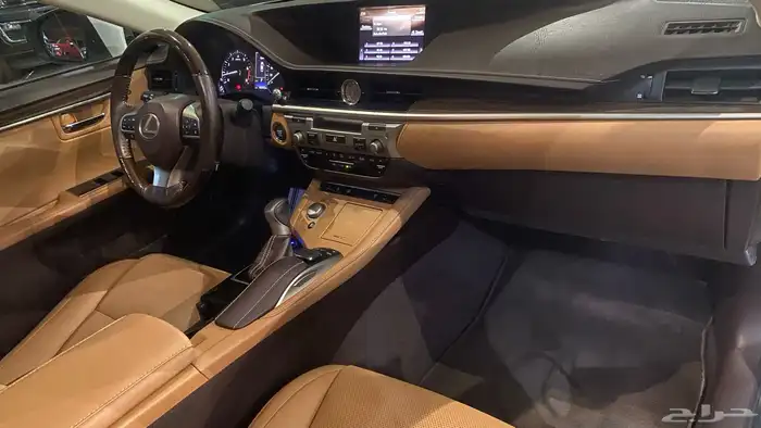لكزس ES 250 2017 16