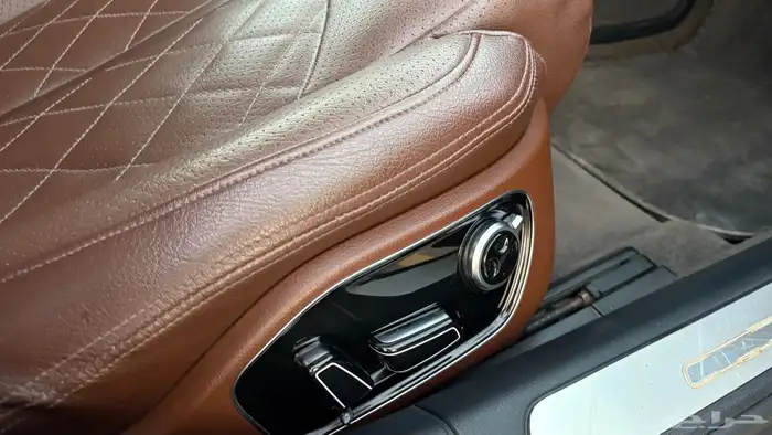 اودي A8L 2011 ( نظيف ) 42