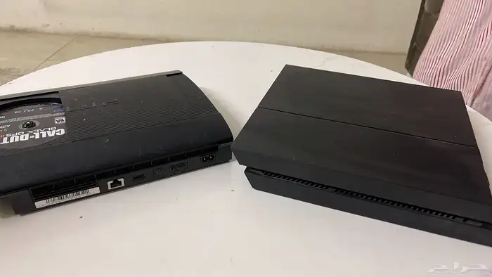 جهاز بلاستيشن 4. وجهاز بلاستيشن 3 0