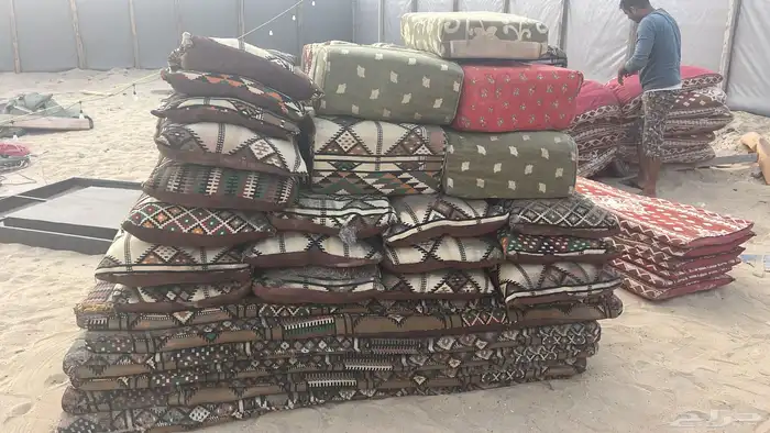 خيام و أغراض مخيم 5