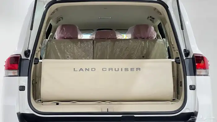 تويوتا لاندكروزر GX.R.2025هدد تنفس طبيعي خليجي بنزين. 16