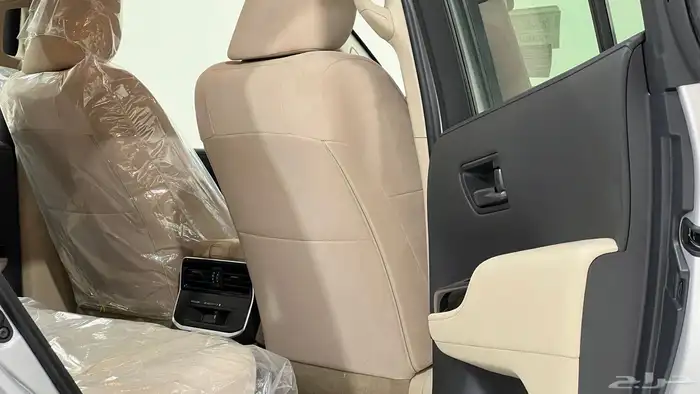 تويوتا لاندكروزر GX.R.2025هدد تنفس طبيعي خليجي بنزين 10