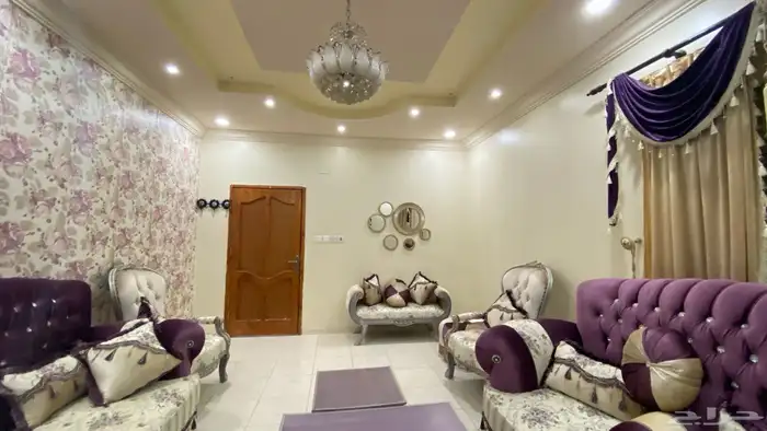 كنب وطاولات وستاير للبيع 2