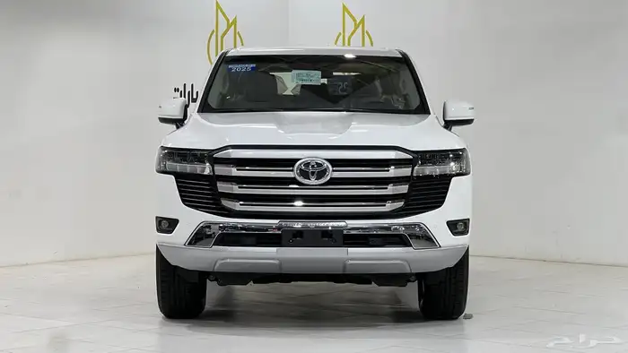 تويوتا لاندكروزر GX.R.2025هدد تنفس طبيعي خليجي بنزين. 2