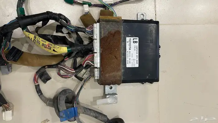 قطع غيار لكزس 430 موديل 2001 4