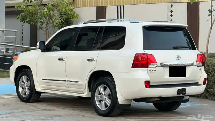 تويوتا لاندكروزر 2014 GXR (بدي وكالة) 6