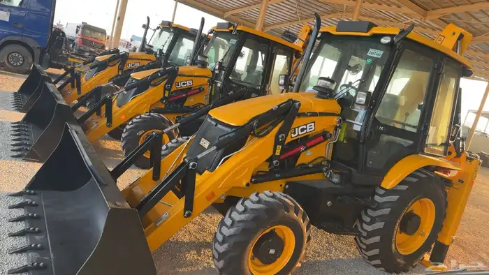 عرجاء جي سي بي 2025 دبل للبيع 2