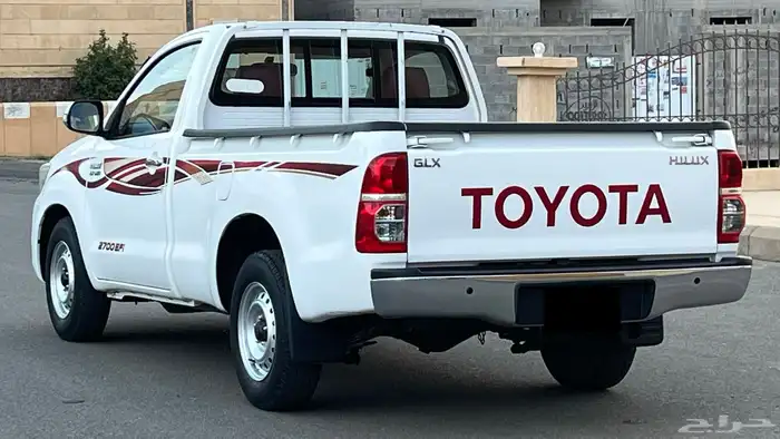 تويوتا هايلوكس 2015 GLX 8