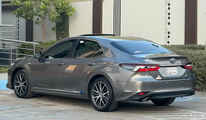 تويوتا كامري 2024 GLE (هايبرد) 9