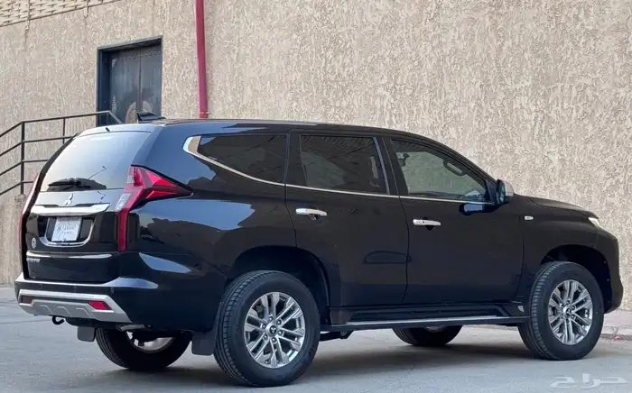 مستبيشي مونتيرو 2020 بحالة ممتازة 9