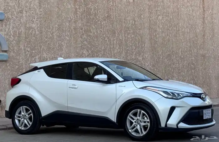 تويوتا هايبرد CHR 2022 اقتصادية بالبنزين 8