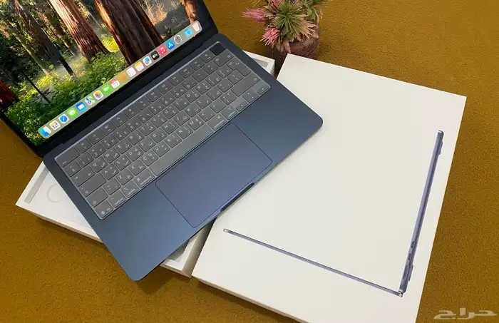 ماك بوك اير M4 نفس الجديد تماما ضمان جرير 17