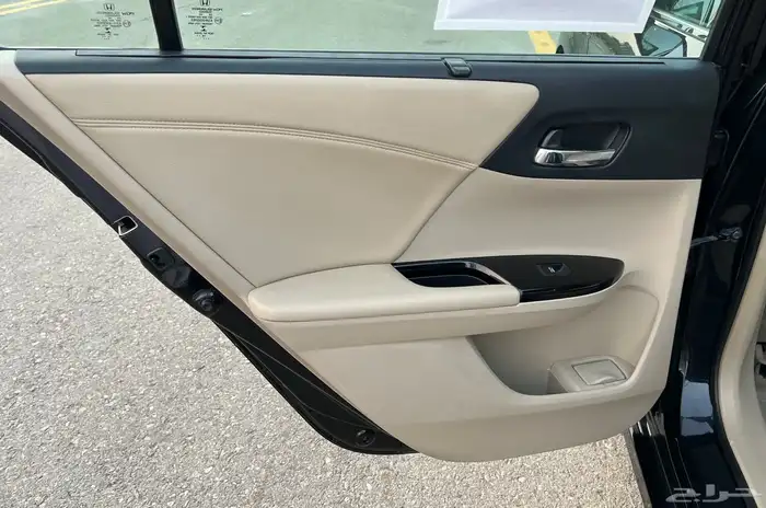 هوندا اكورد 2017 V6 sport نظيفة جدا 26